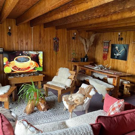 Profe Nelson Albergue Puerto Cisnes Exterior foto