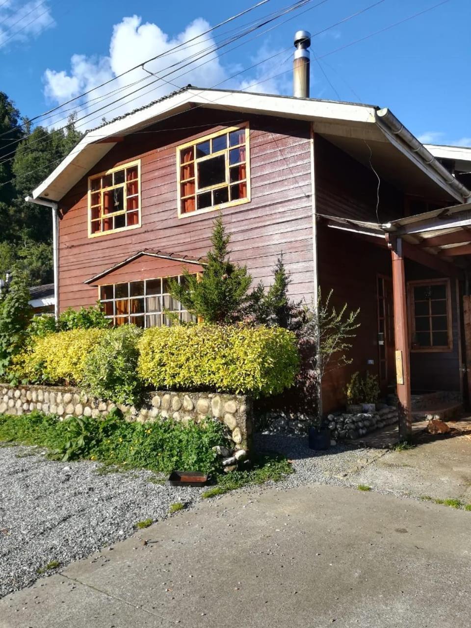 Profe Nelson Albergue Puerto Cisnes Exterior foto